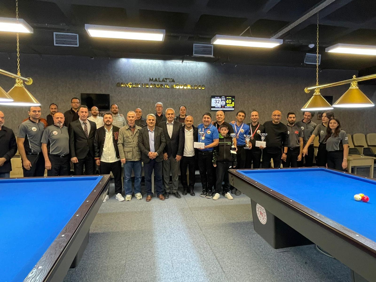 2. Arslantepe 3 Bant Bilardo Turnuvası Sona Erdi