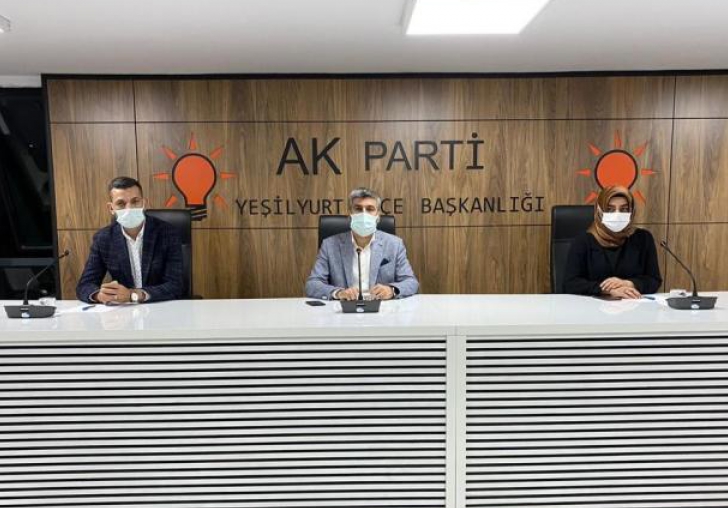 AK Parti Yeşilyurt İlçe Teşkilatı görev bölümü yaptı