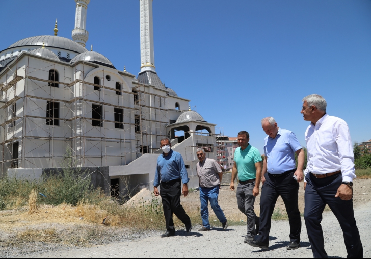 BATTALGAZİ ALACAKAPI MERKEZ CAMİ İBADETE AÇILMAK İÇİN GÜN SAYIYOR