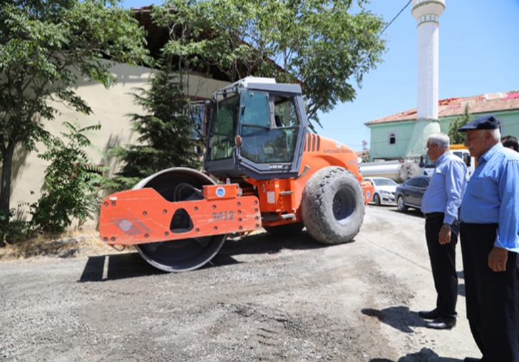 BATTALGAZİ BELEDİYESİ  ASFALT ÇALIŞMALARINA ARALIKSIZ DEVAM EDİYOR