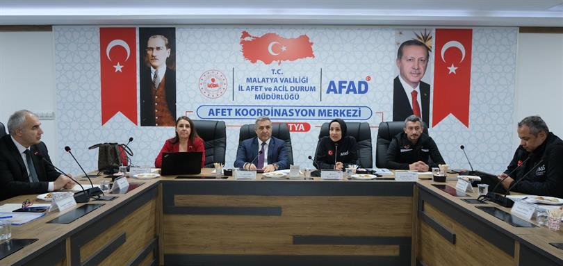 Depremzede Yetiştiricilere Faizsiz Ahır Kredisi Desteği