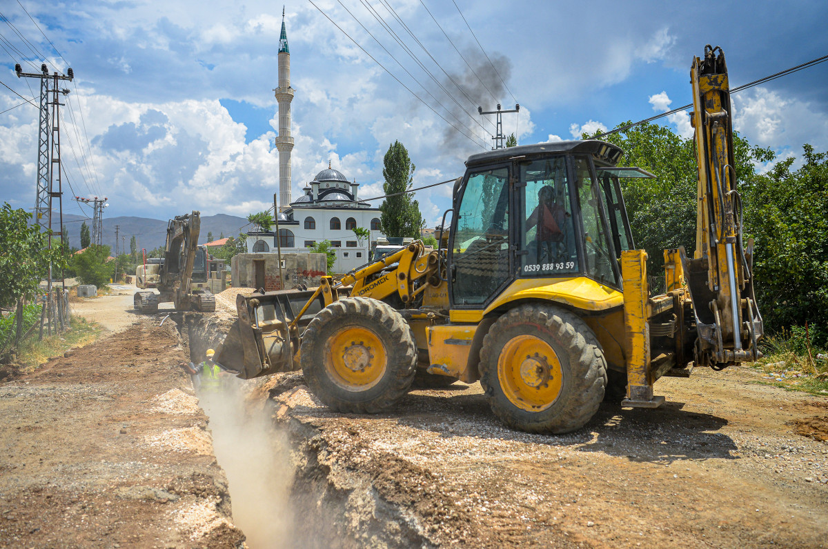 DOĞANŞEHİR ALTINTOP'UN ALT YAPISI YENİLENDİ