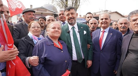 Dr.Vahap Şahin: Veli Ağbaba Malatya'nın Gururudur