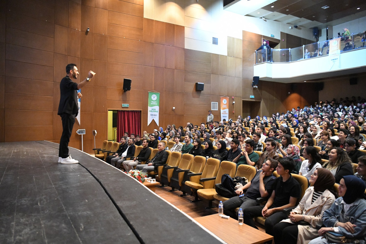 Eğitimci-Yazar Gökhan Müftüoğlu’dan Sınav Kazanma Taktikleri!