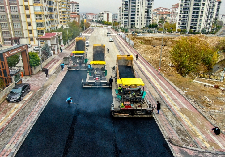 Gürkan: Malatyada tarihin en büyük yol yapımı gerçekleşiyor.