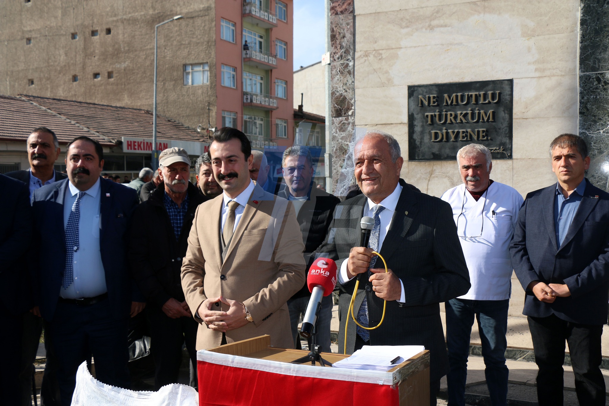 Hekimhan Belediyesi Bin 180 Üreticiye Hayvan Yemi Dağıttı