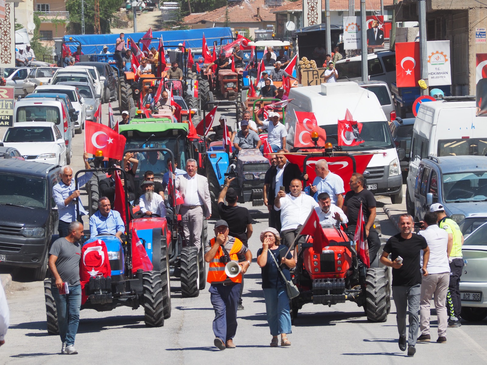 Hekimhan'da Üreticiler Kayısı İçin Yürüdü