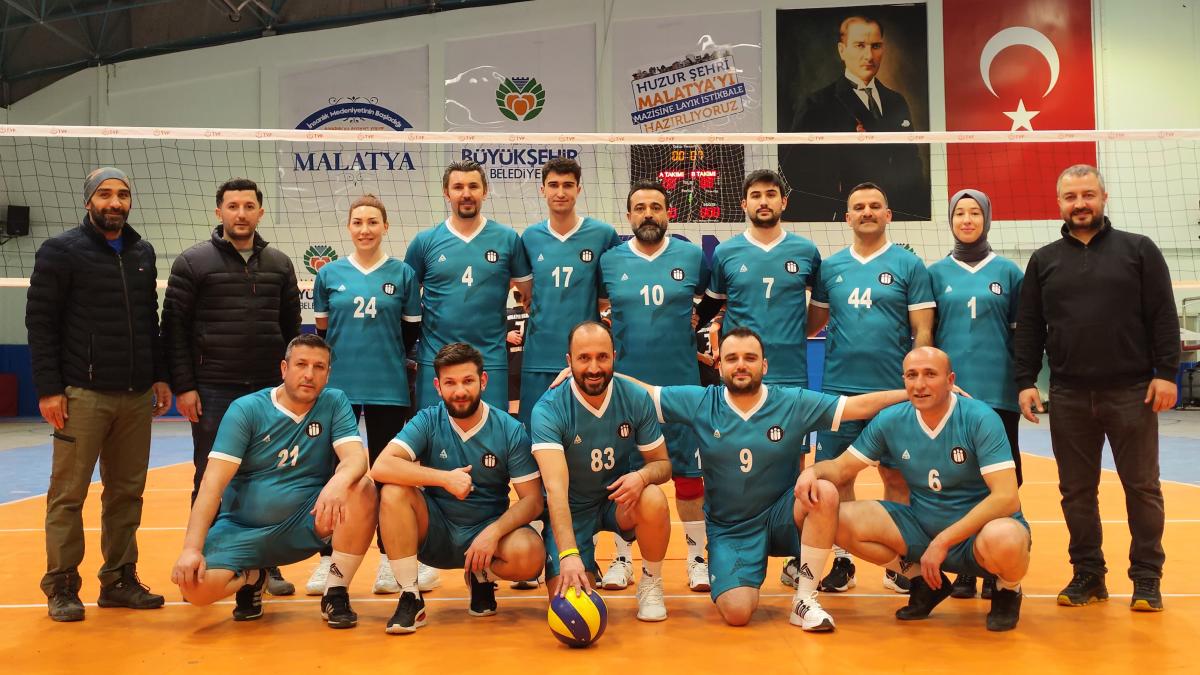 İnönü Üniversitesi Voleybol Turnuvasına Galibiyetle Başladı