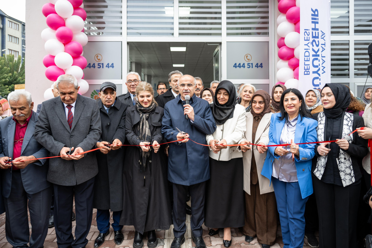 Kadın Kültür, Yaşam, Sanat ve Spor Merkezi açıldı