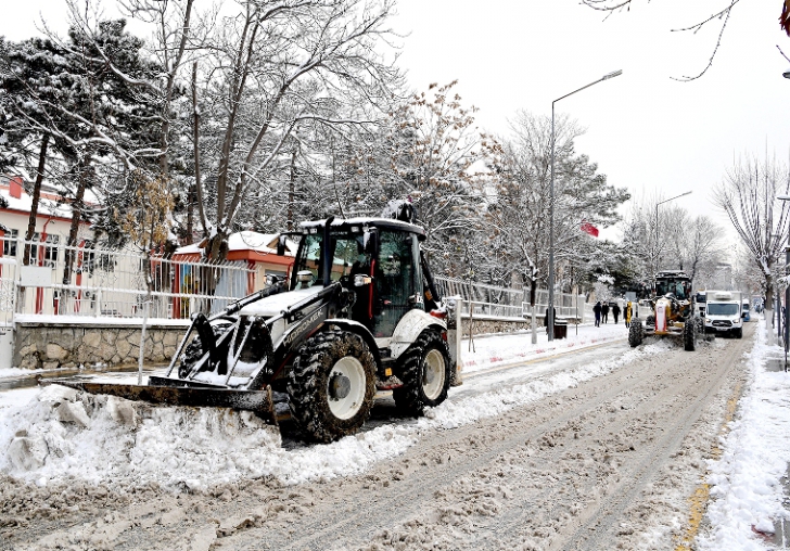 Malatya'da 360 Köy Yolu Ulaşıma Açıldı