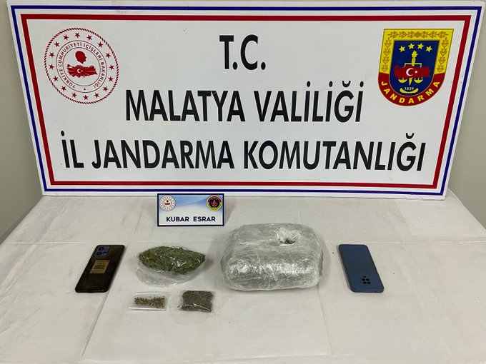 Malatya'da Esrar Ele Geçirildi, 3 Kişi Yakalandı