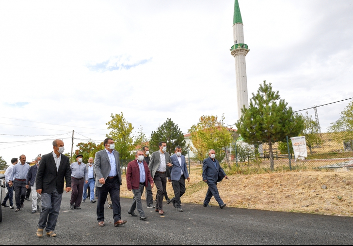 MALATYANIN EN ÜCRA NOKTALARINA KADAR SICAK ASFALT DÖKÜLÜYOR