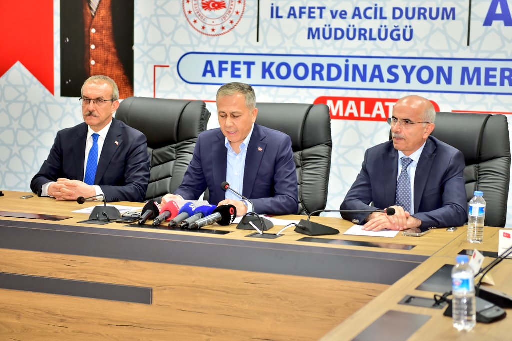 Malatya ve Elazığ'da Hasar Tespiti Çalışmalarına Başlandı