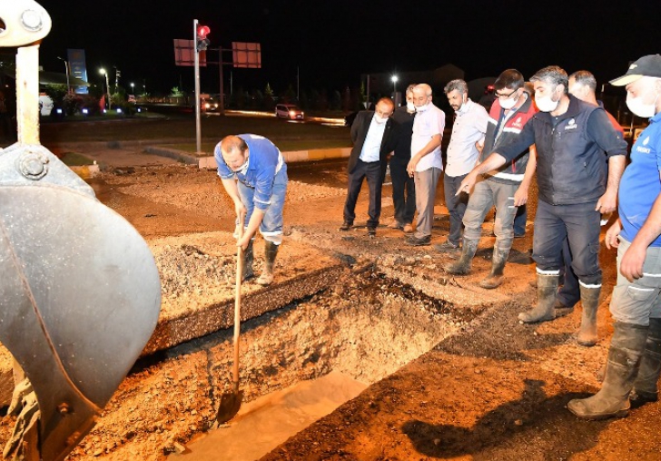 MASKİ BAYRAMDA ARIZALARI ONARIYOR