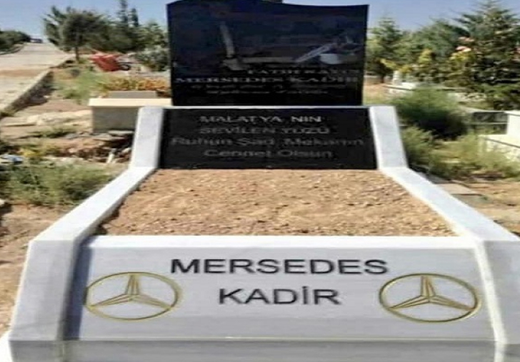 Mercedes Kadir'in mezarını Mercedes yaptı