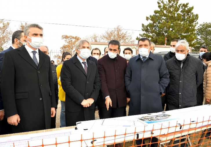 Millet Bahçesinde Kütüphane Yapılacak