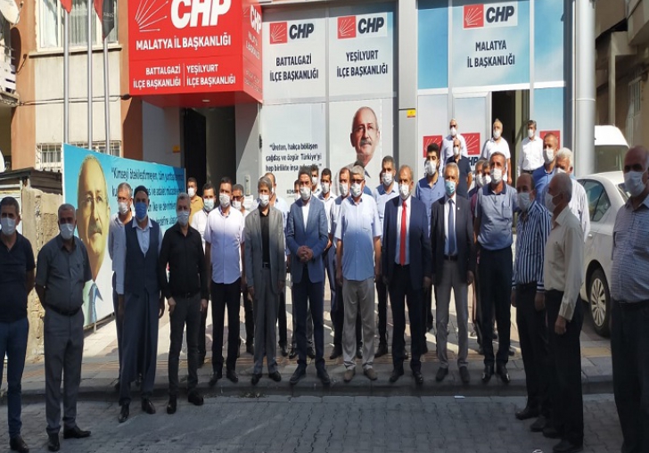 Muhtarlardan CHPye 'Hayırlı Olsun' Ziyareti