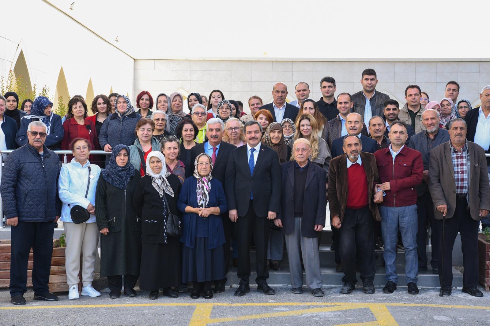 TAZELENME ÜNİVERSİTESİ AKADEMİK YILINI TÖRENLE AÇTI