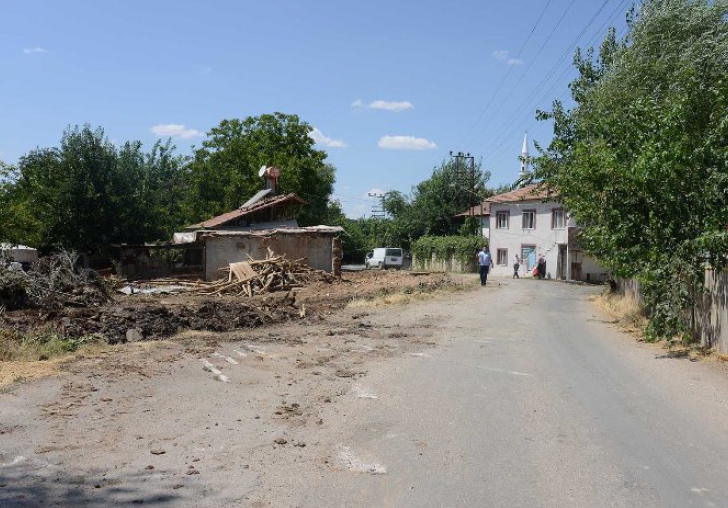 Topsöğüt Fatih Caddesi Genişletiliyor