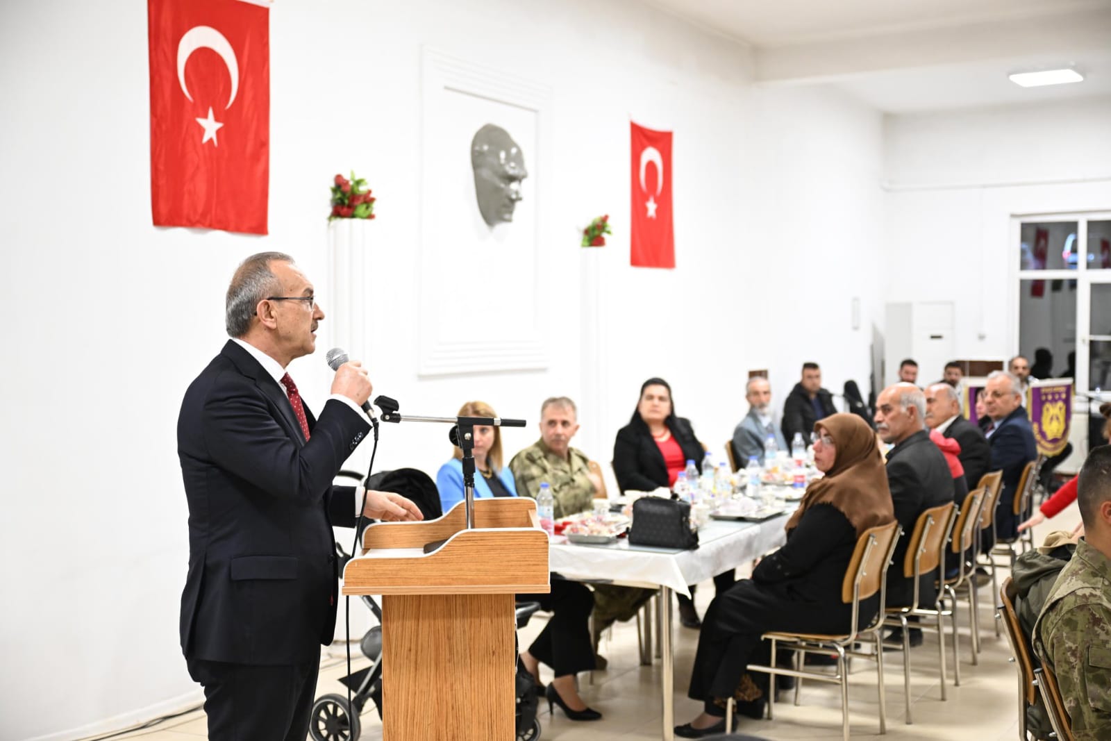 Vali Seddar Yavuz, Şehit Aileleriyle Bir Araya Geldi