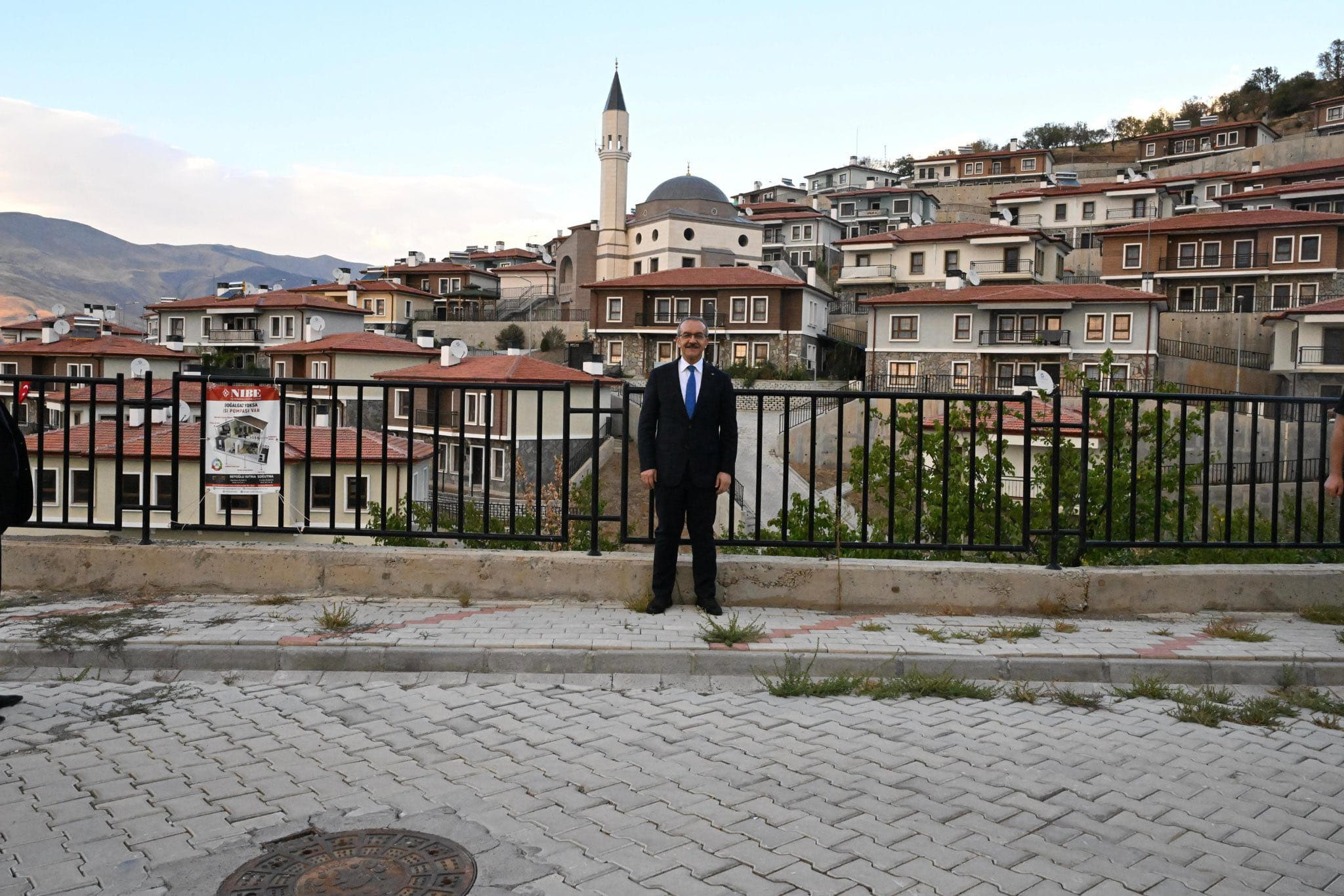 Vali Yavuz Yerinde Dönüşümün Adresi Doğanyol'u İnceledi