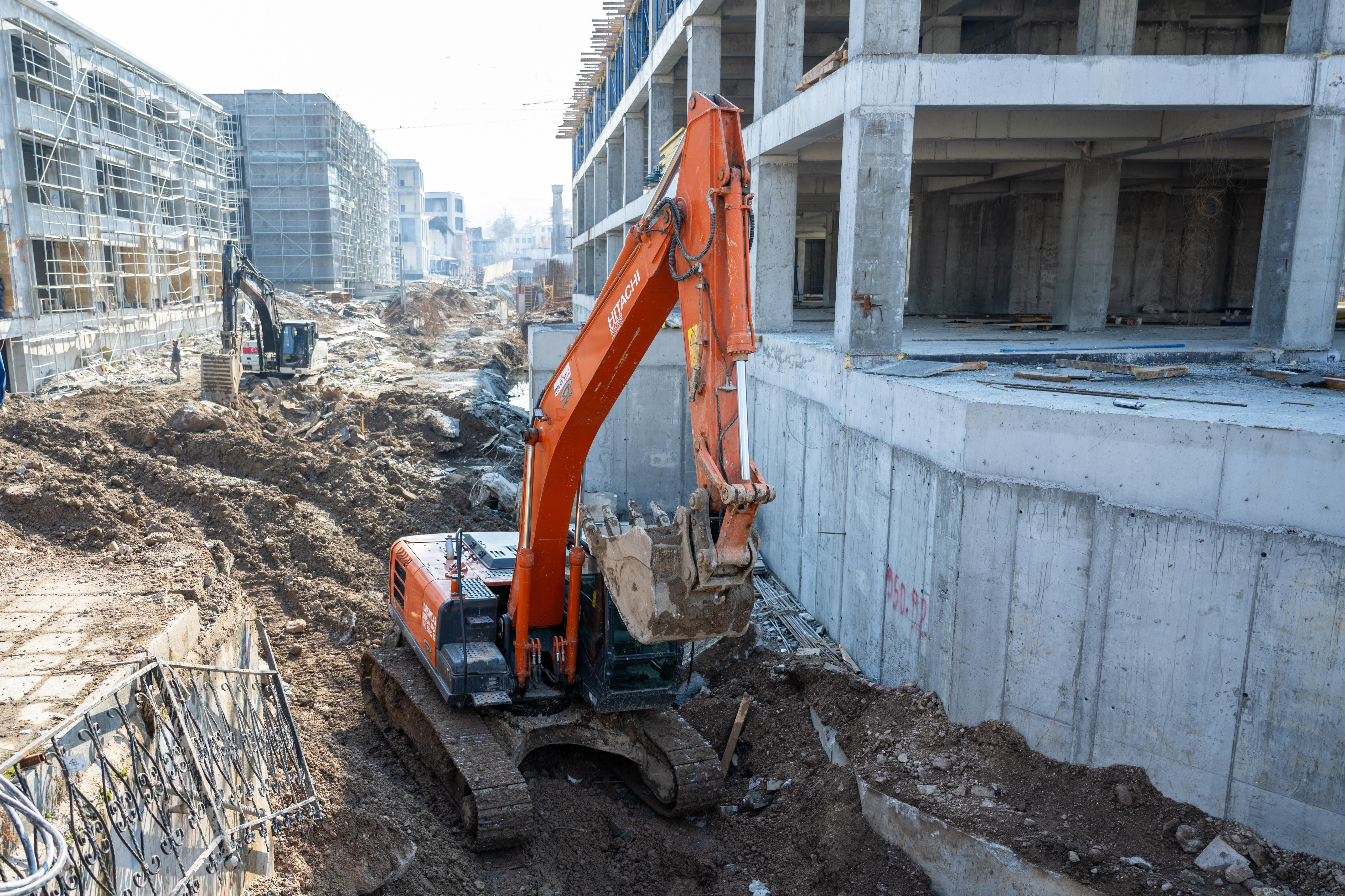 Yeni Çarşı Zemininden çıkan Sular Sulama da Kullanılacak