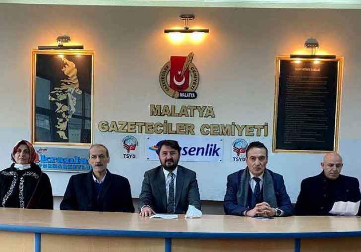 YEŞİLDER, 'Vahap Küçük' Gazetecilik Başarı Ödülleri Verecek